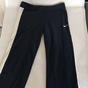 Girls Nike sweatpants size large